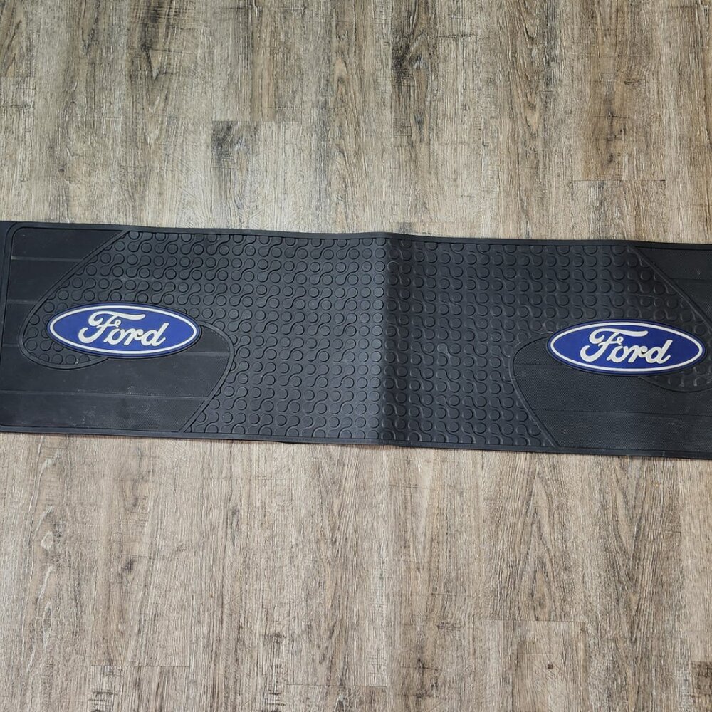 Ford rubber floor mats runner/2 sqaure ones - Picture 7 of 12
